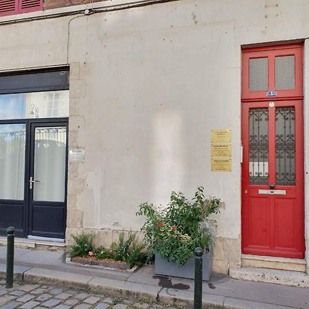 Quietude Au Bord De Loire. Apartman Orléans Kültér fotó
